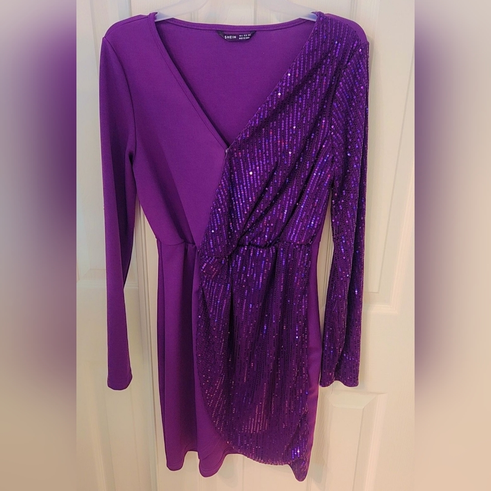 Dress - Picture 2 of 2